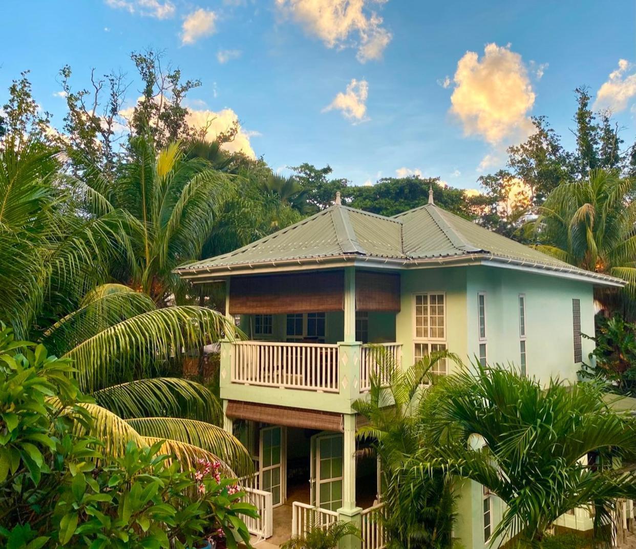 Bord Mer Villa Beau Vallon  Exterior photo